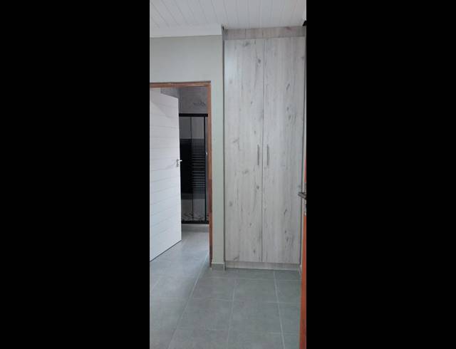 1 BEDROOM PROPERTY TO RENT IN BOKSBURG WEST